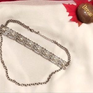Silver tone Filigree choker collar necklace